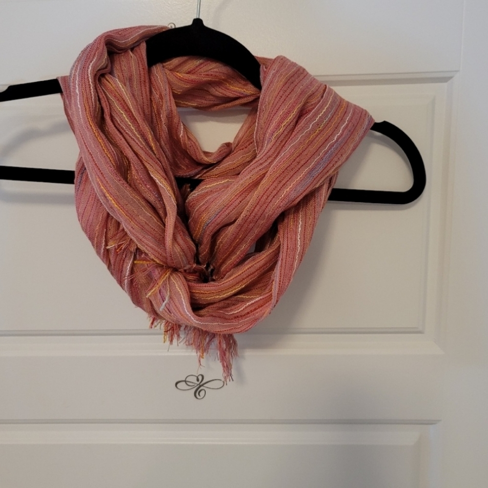 Scarfs - Picture 8 of 13